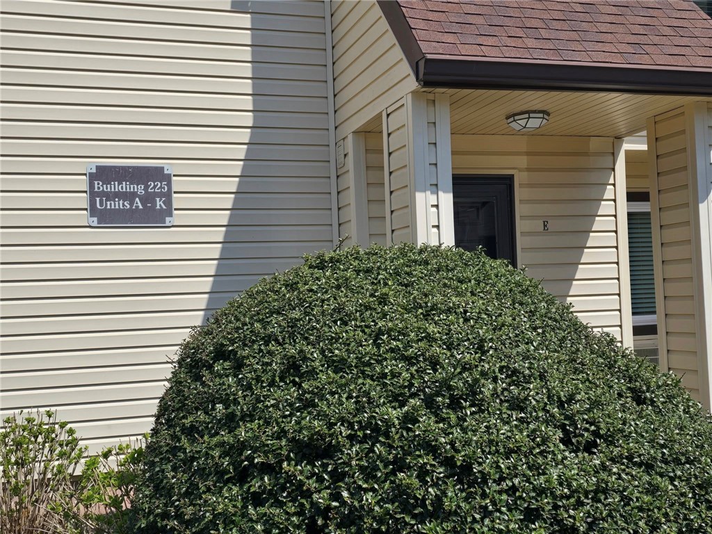 225 High Street, Unit E Westerly, RI 02891 - Photo 2 of 14