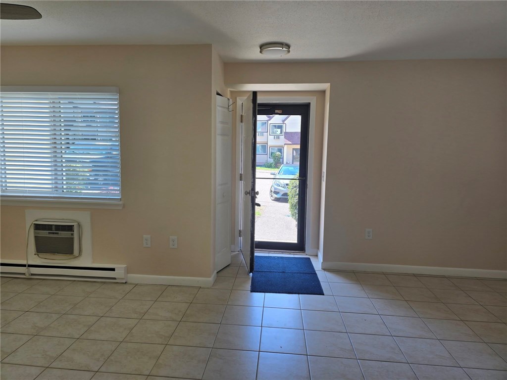 225 High Street, Unit E Westerly, RI 02891 - Photo 3 of 14