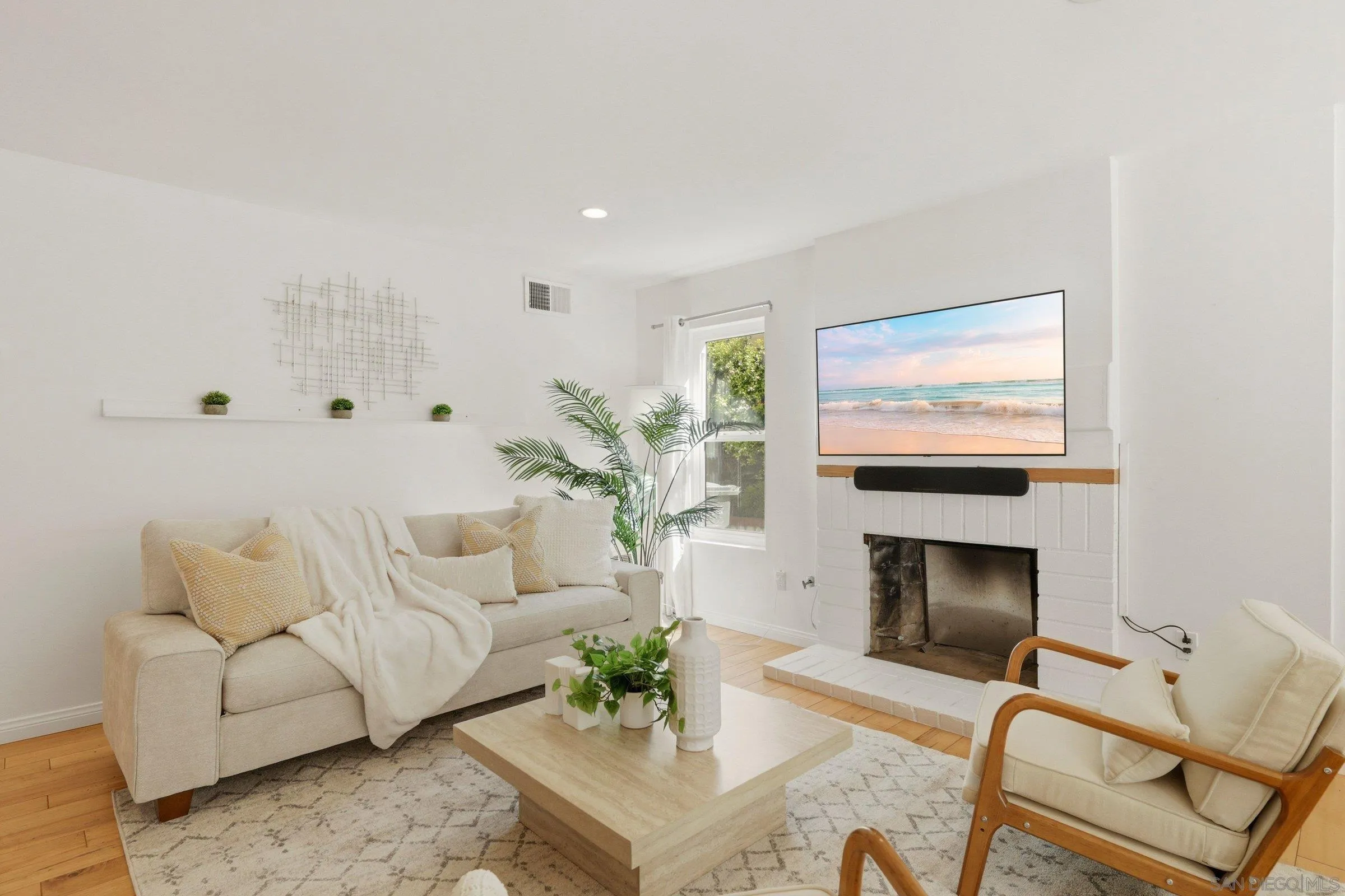 17876 Aguamiel Road San Diego, CA 92127 - Photo 15 of 44