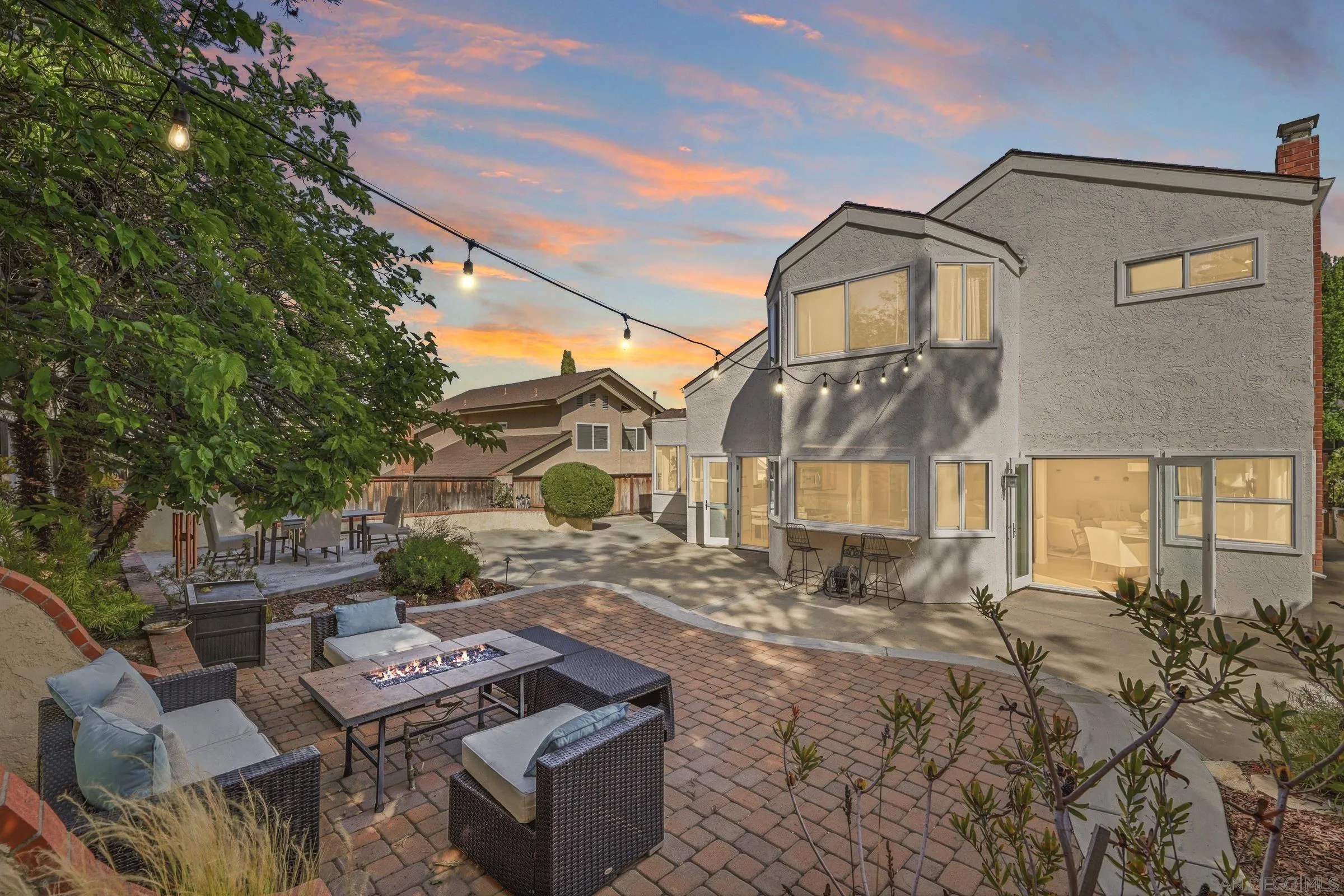 17876 Aguamiel Road San Diego, CA 92127 - Photo 42 of 44 Digitally Altered. Original Image (https://zimg.paragon.ice.com/ParagonImages/Property/PA/SDMLS/260010191/41/533/400/f97015aa1fae467f379545b892ac08ec/3/5520bbf46b820efd29073b61e7d98813/260010191-6373548d-3b1c-4198-bff7-bf5047fb2c51.JPG)