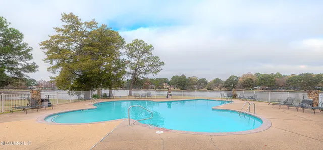 $230,000 | 418 Lakebend Place, Brandon, MS 39042