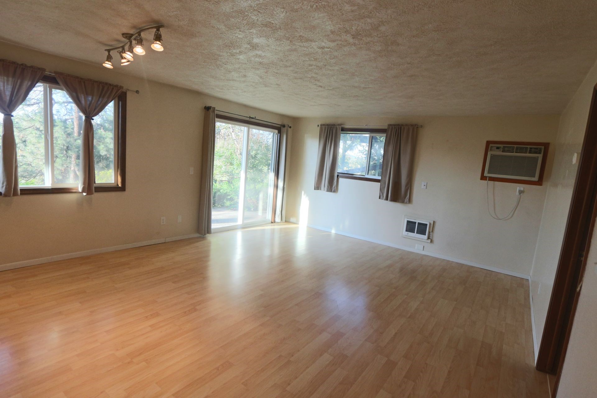 2112 West Riverside Avenue Spokane, WA 99201 - Photo 10 of 15