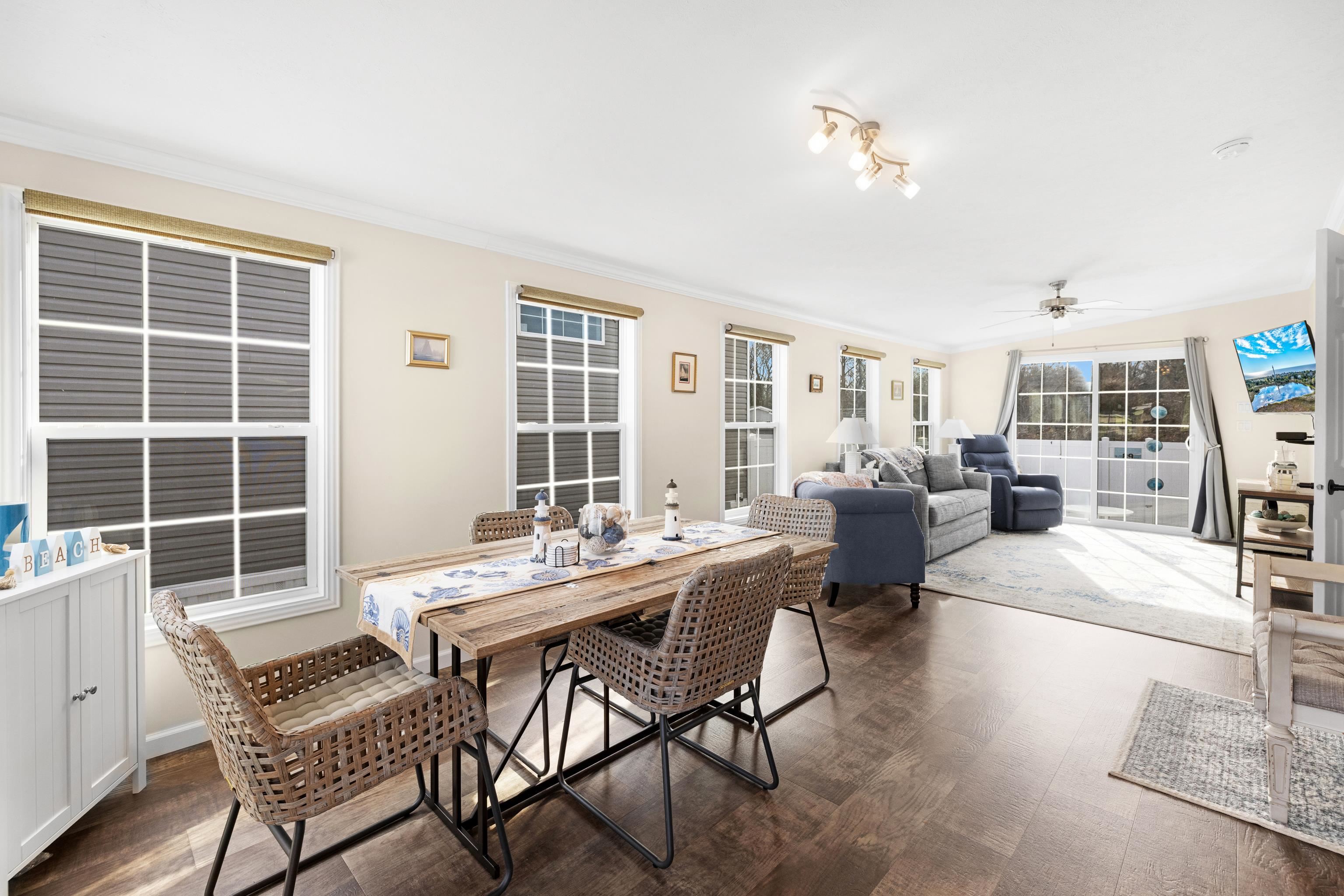 4100 Highway 9 Rio Grande, NJ 08242 - Photo 7 of 28 a view of a dining room with furniture and a potted plant