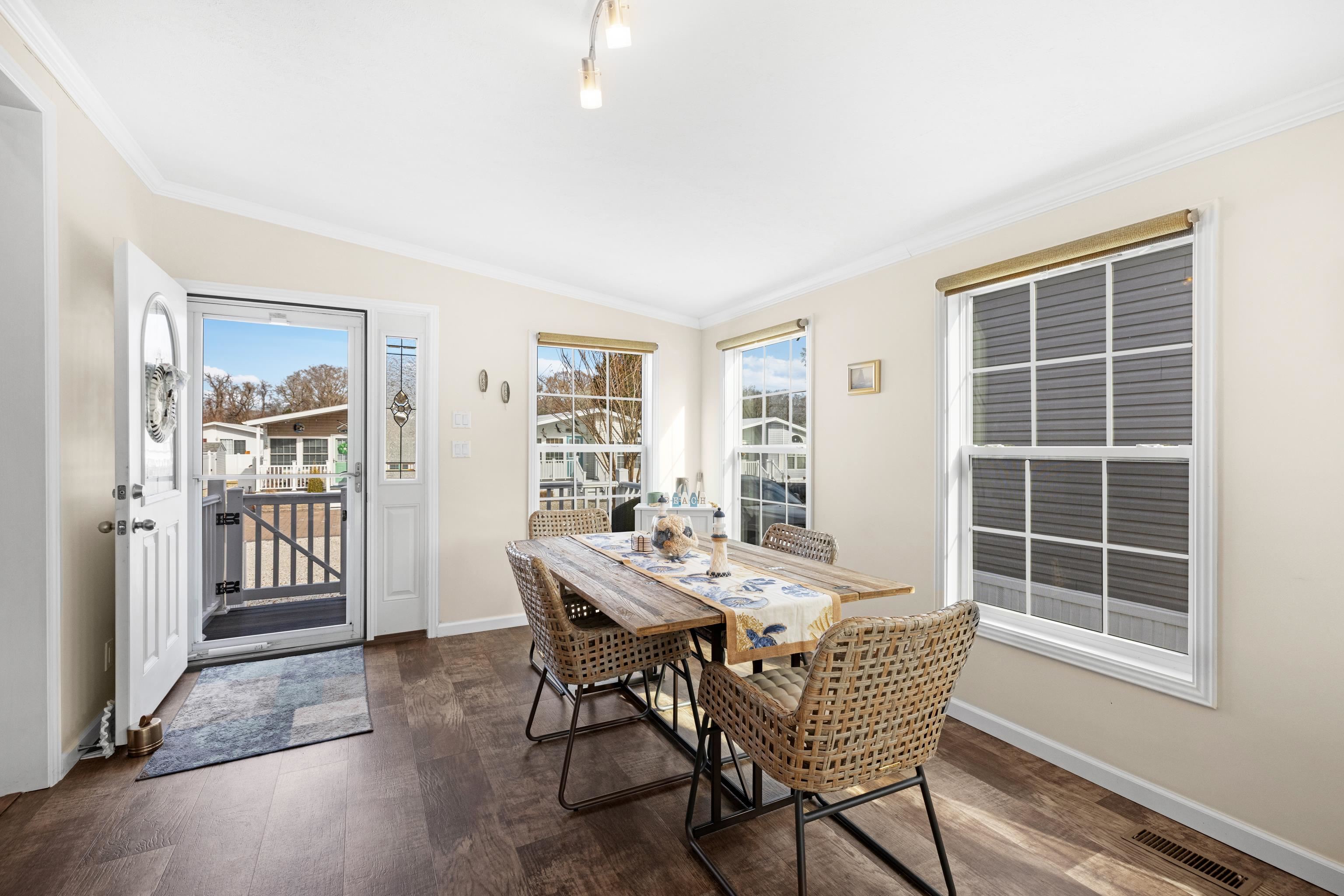 4100 Highway 9 Rio Grande, NJ 08242 - Photo 8 of 28 a dining room with furniture and window