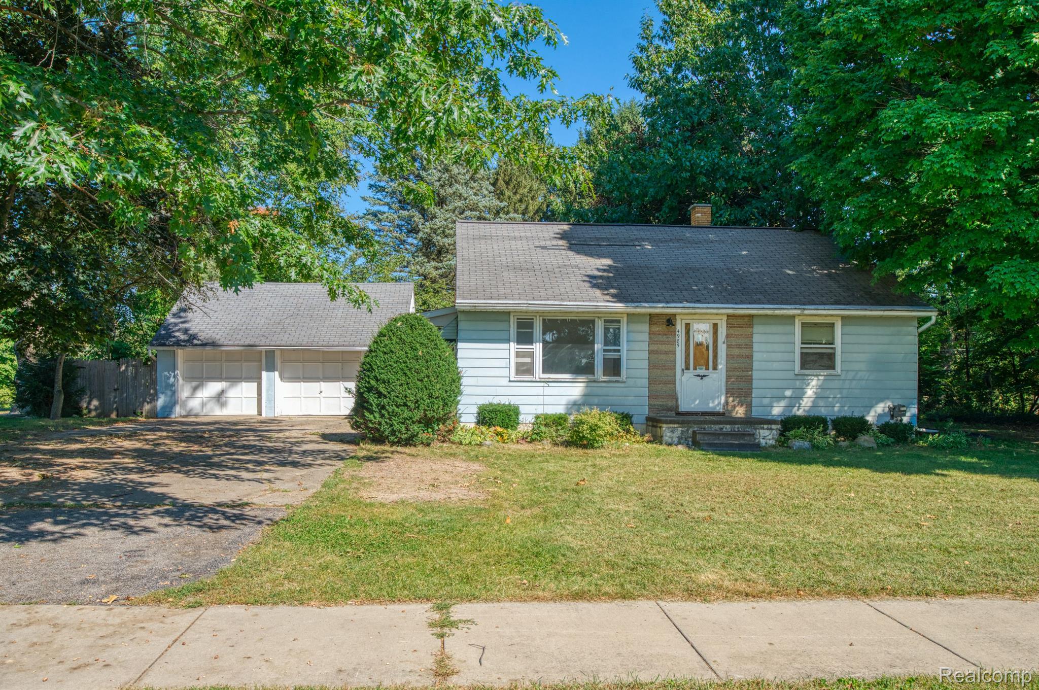 4985 Pardee Road East Webberville, MI 48892 - Photo 1 of 25 Gallery Image 1