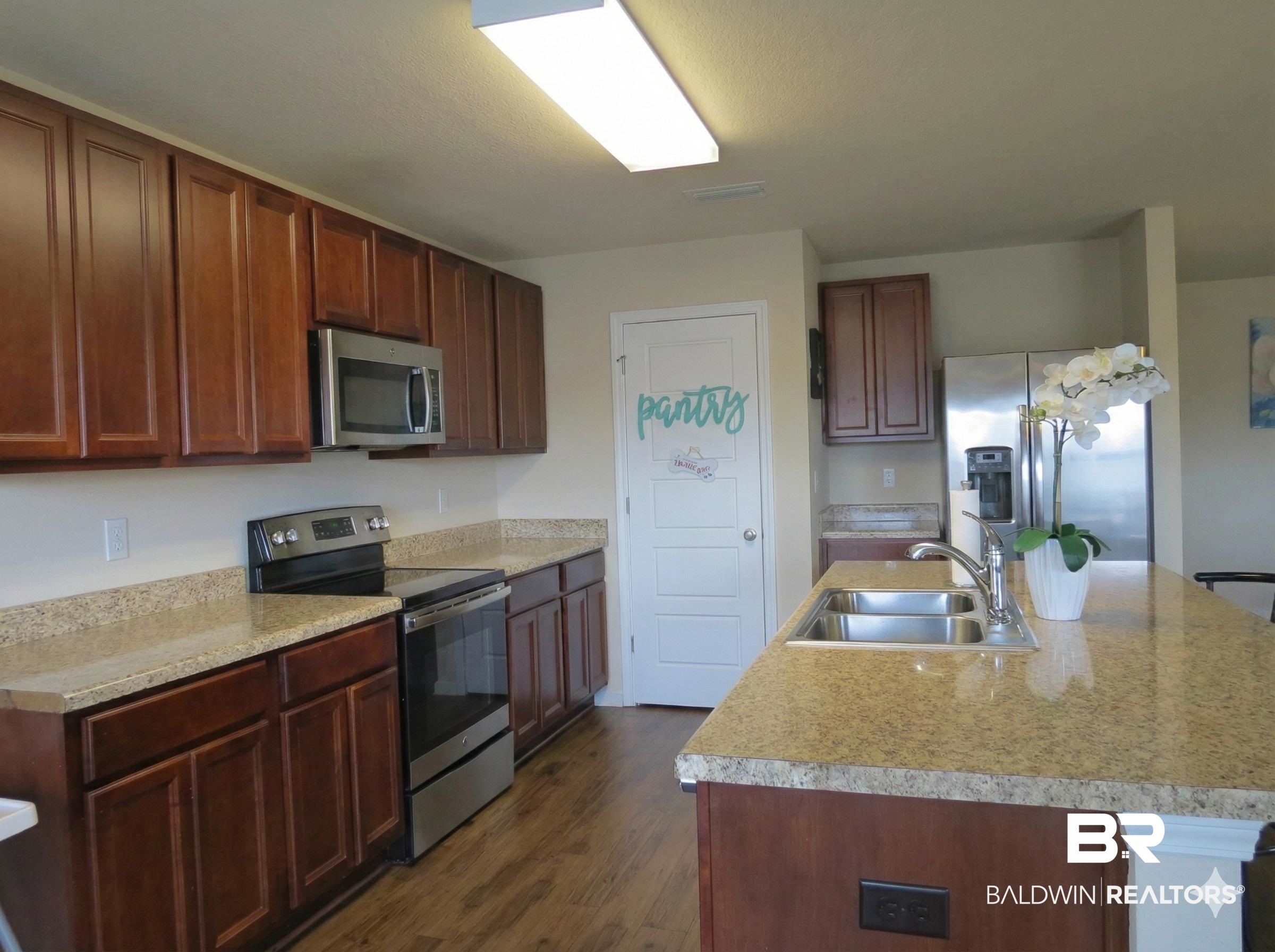 413 Arbury Lane Mobile, AL 36608 - Photo 5 of 13 Kitchen