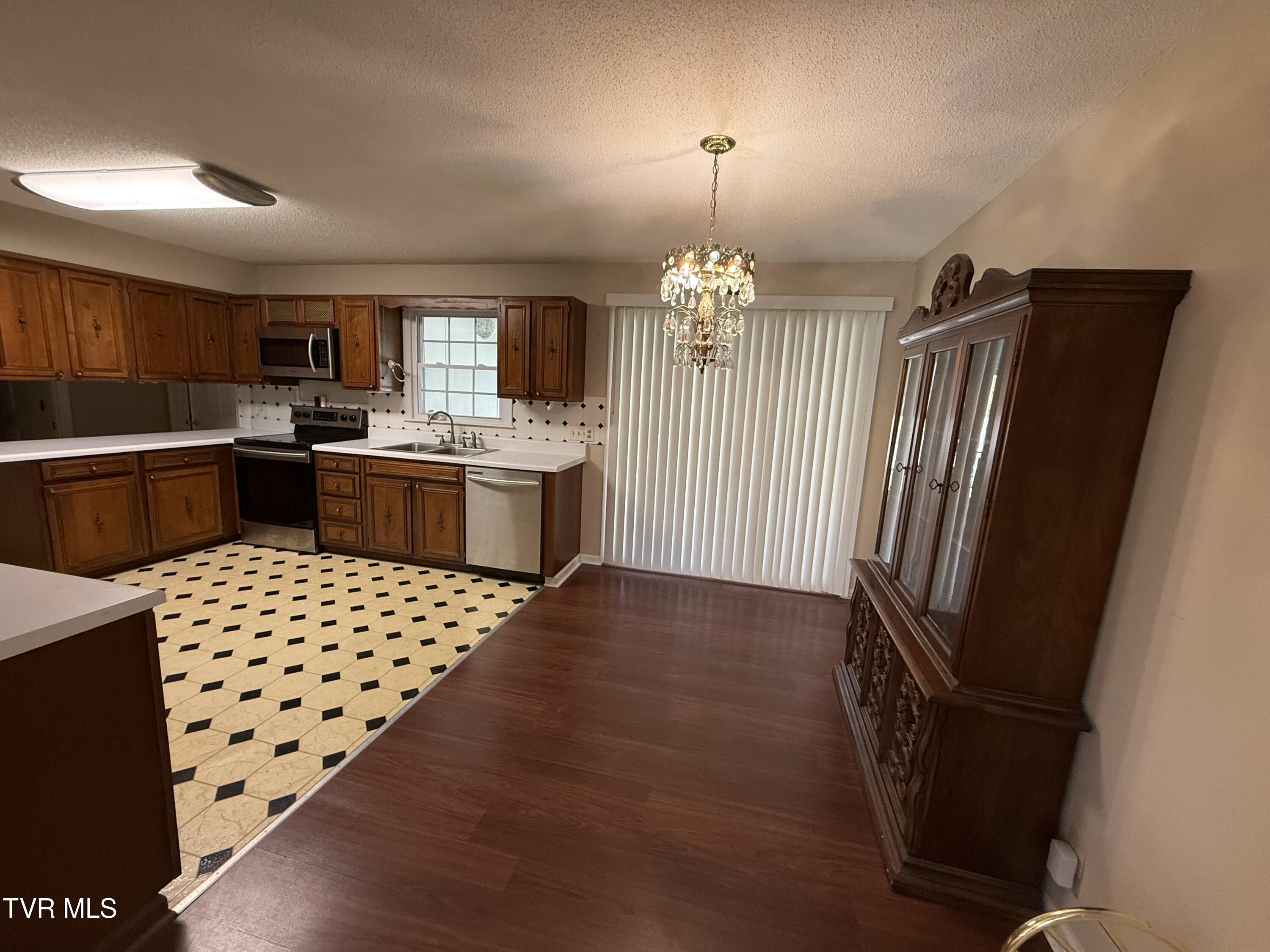 3303 Martin Farm Road Johnson City, TN 37601 - Photo 26 of 59 IMG_9583