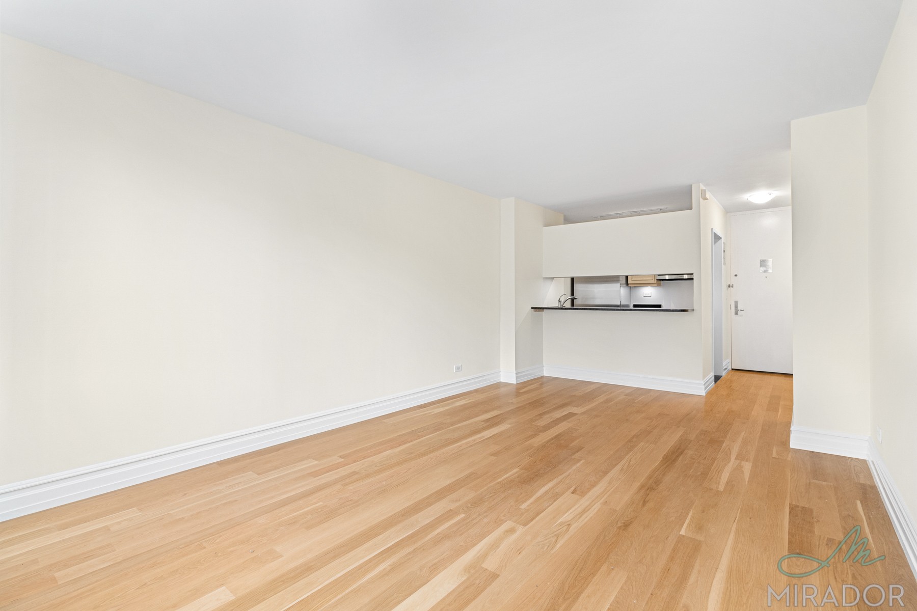 145 West 67th Street, Unit 9A Manhattan, NY 10023 - Photo 4 of 16 Photo 4