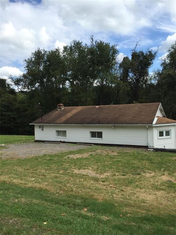 48 Neely Road Burgettstown, PA 15021 - Photo 3 of 13 Gallery Image 3