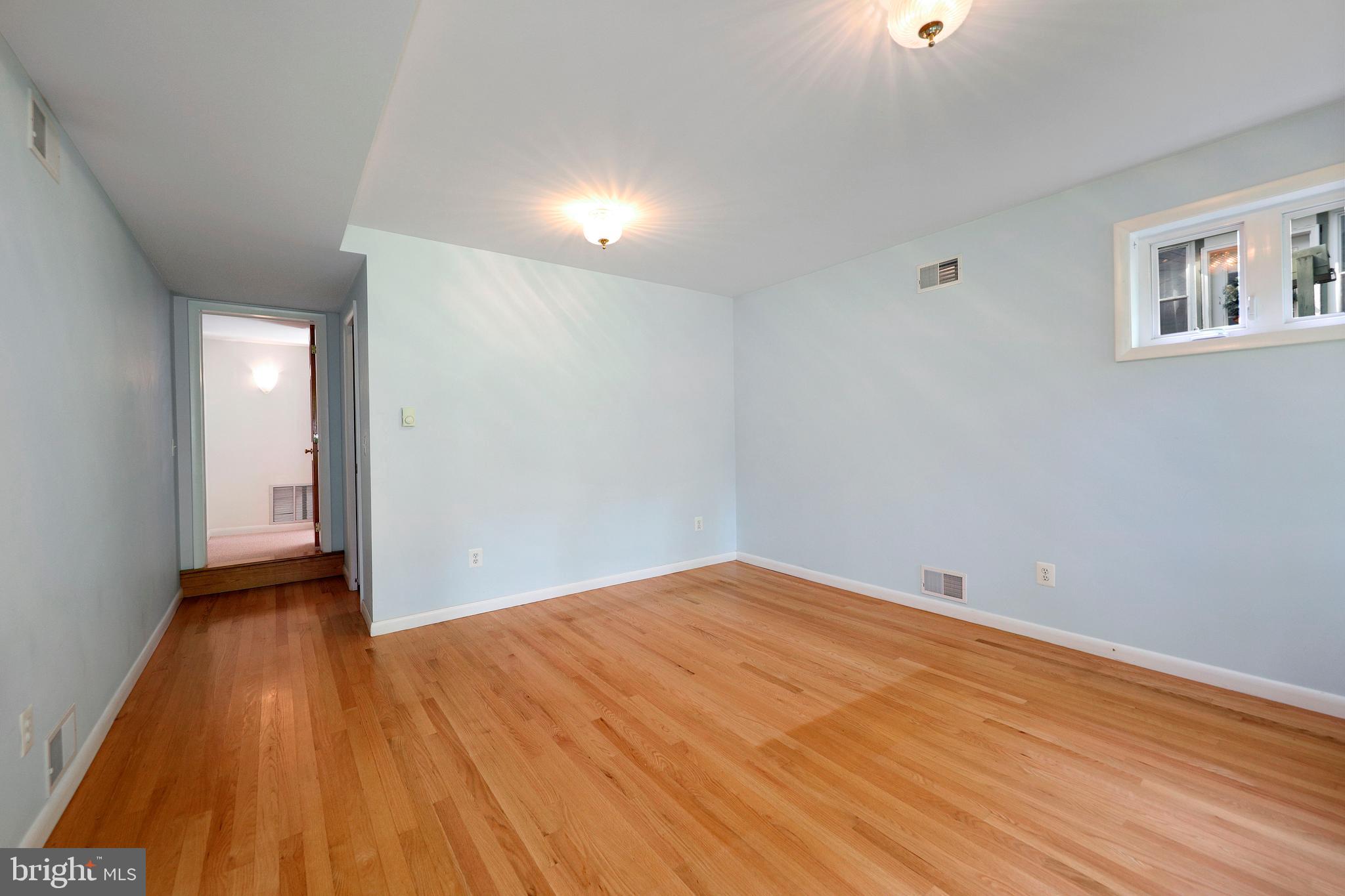 6406 West Halbert Road Bethesda, MD 20817 - Photo 22 of 34 Lower Bedroom