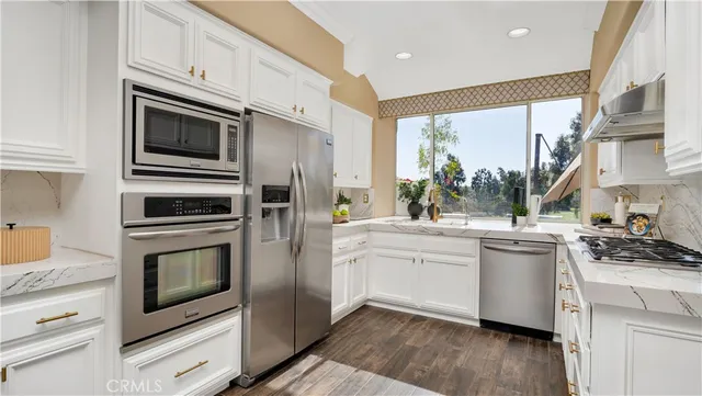 $1,292,000 | 4 Vista Frondosa, Rancho Santa Margarita, CA 92688