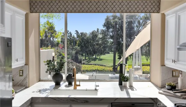 $1,292,000 | 4 Vista Frondosa, Rancho Santa Margarita, CA 92688