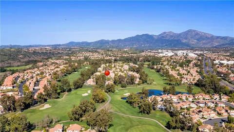 $1,292,000 | 4 Vista Frondosa, Rancho Santa Margarita, CA 92688