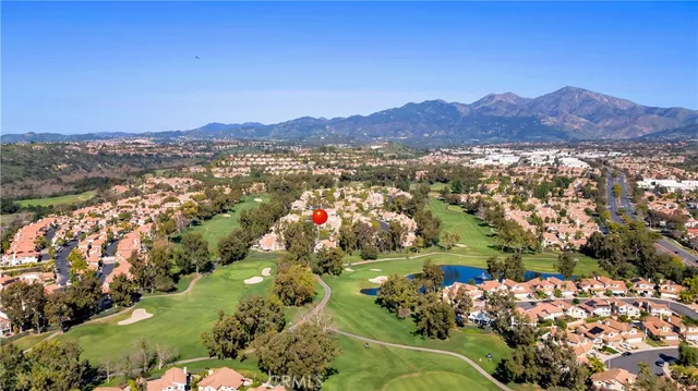 $1,292,000 | 4 Vista Frondosa, Rancho Santa Margarita, CA 92688