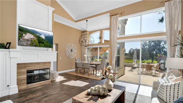 $1,292,000 | 4 Vista Frondosa, Rancho Santa Margarita, CA 92688