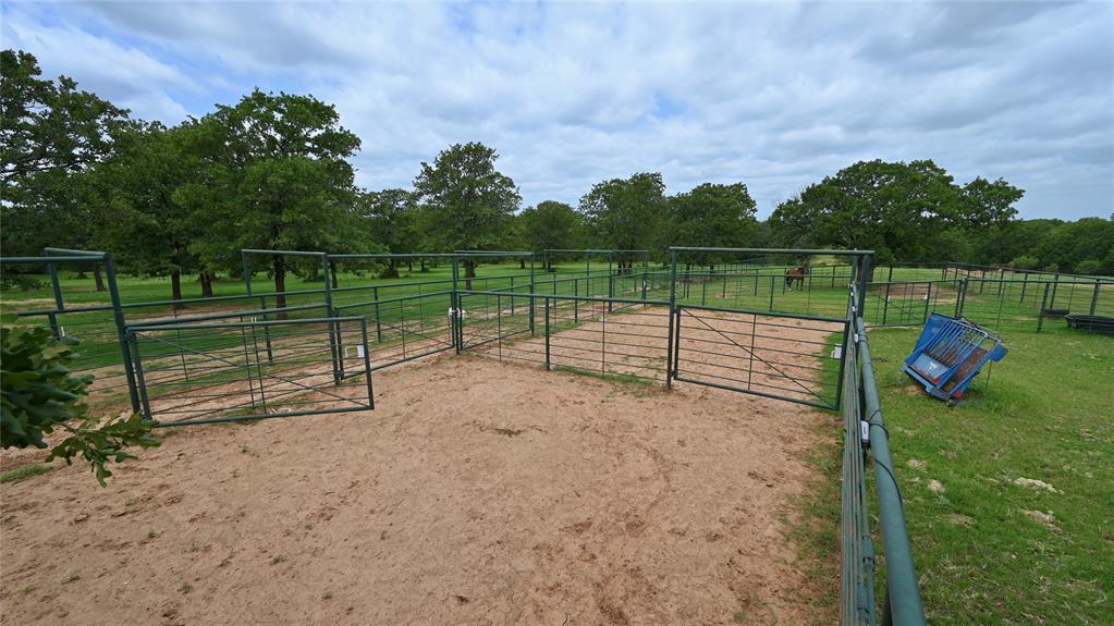 322 Liberty Chapel Road St. Jo, TX 76265 - Photo 16 of 40