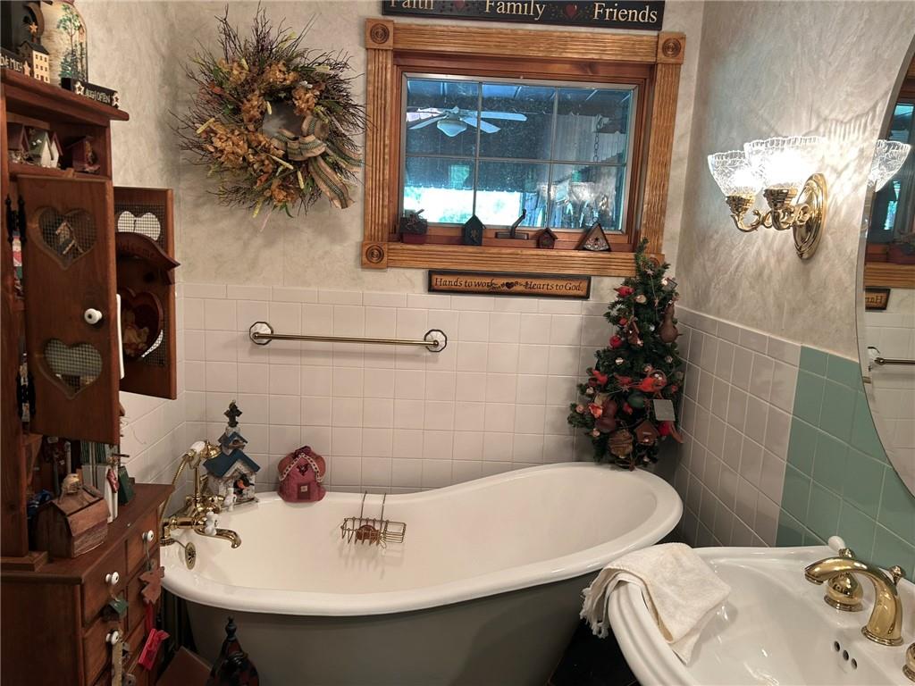 470 Quaker Church Road Perryopolis, PA 15473 - Photo 14 of 50