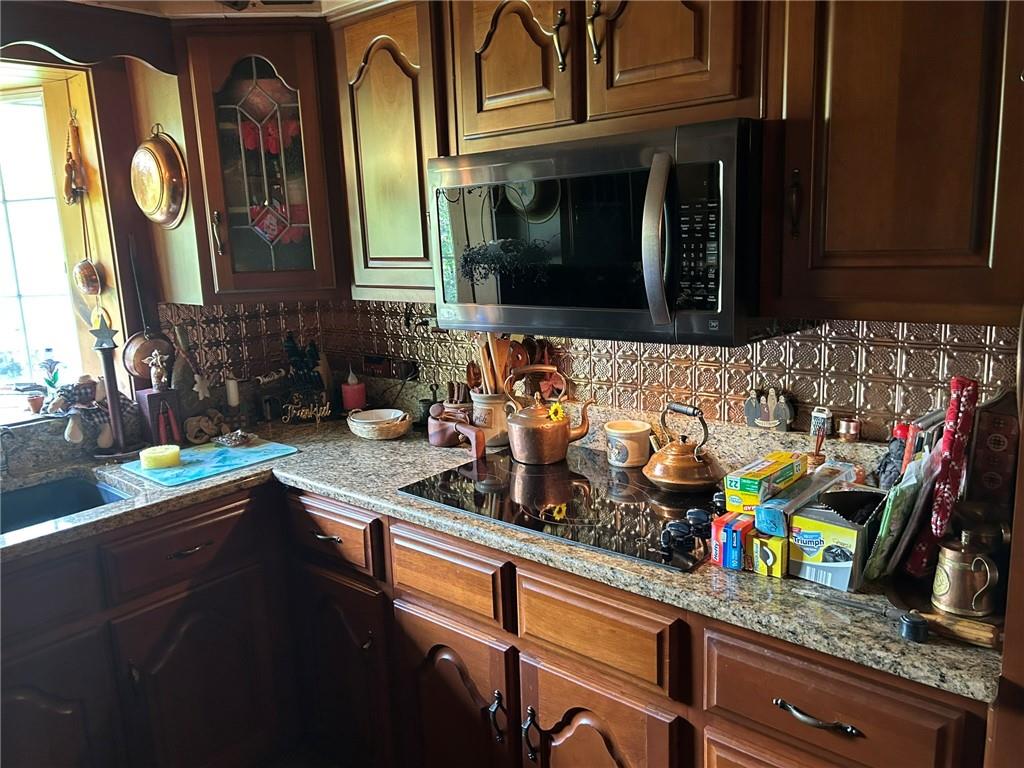 470 Quaker Church Road Perryopolis, PA 15473 - Photo 4 of 50