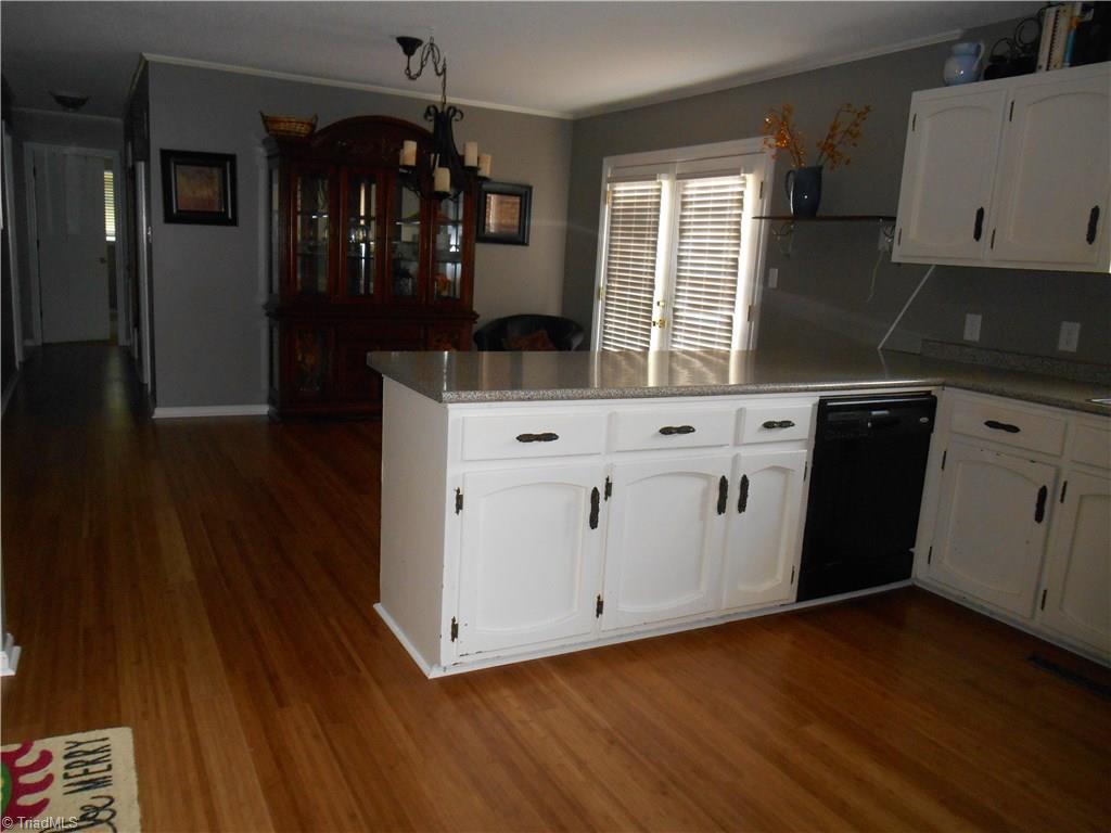 299 Farmbrook Road Mount Airy, NC 27030 - Photo 6 of 27 Gallery Image 6