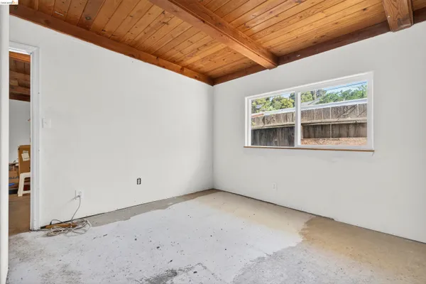 $599,000 | 1050 Sierra Avenue, Martinez, CA 94553