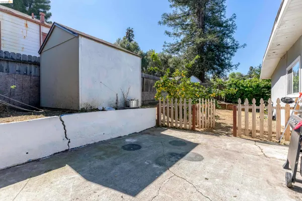 $599,000 | 1050 Sierra Avenue, Martinez, CA 94553
