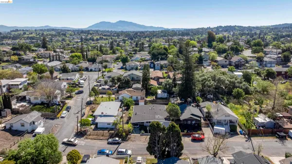 $599,000 | 1050 Sierra Avenue, Martinez, CA 94553