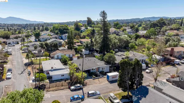 $599,000 | 1050 Sierra Avenue, Martinez, CA 94553