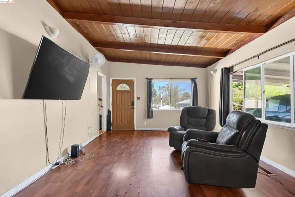 $599,000 | 1050 Sierra Avenue, Martinez, CA 94553