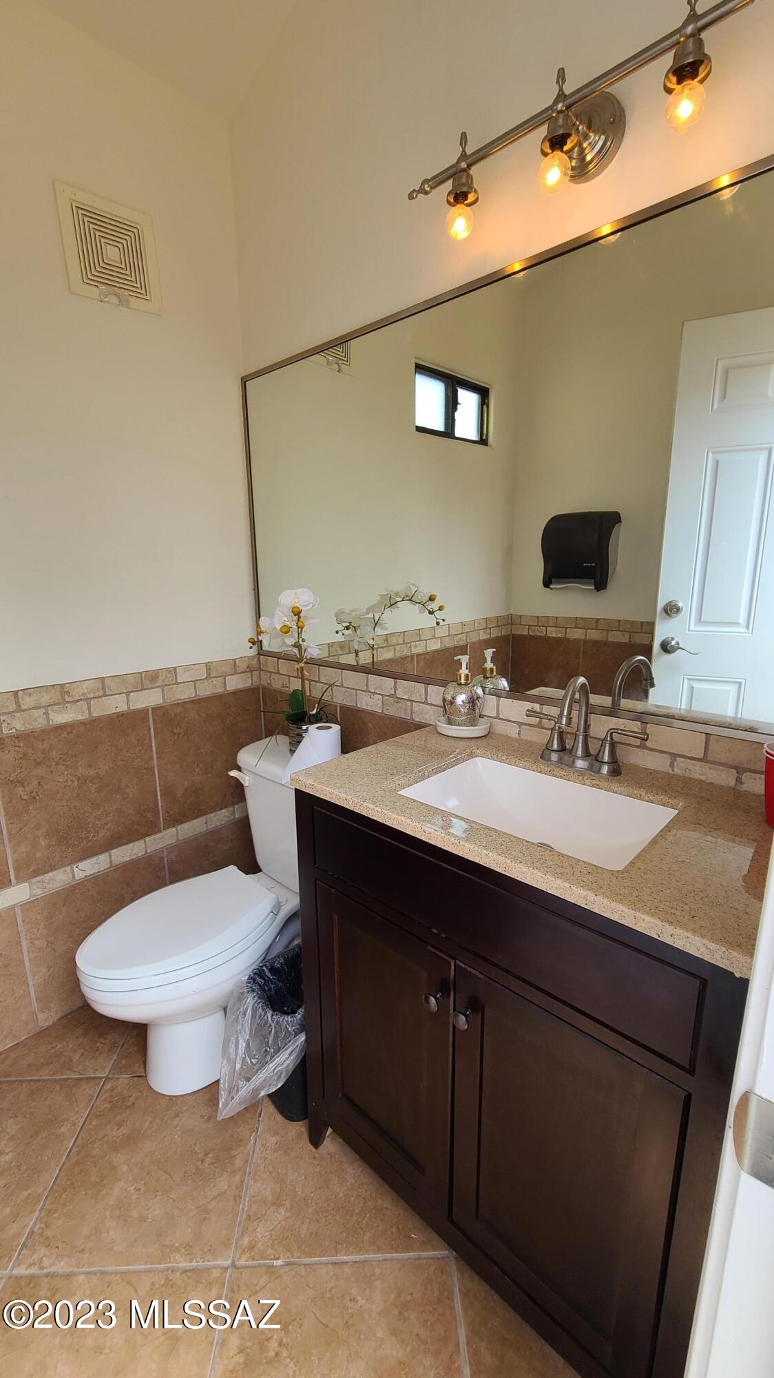 199 Círculo Silva Rio Rico, AZ 85648 - Photo 17 of 42