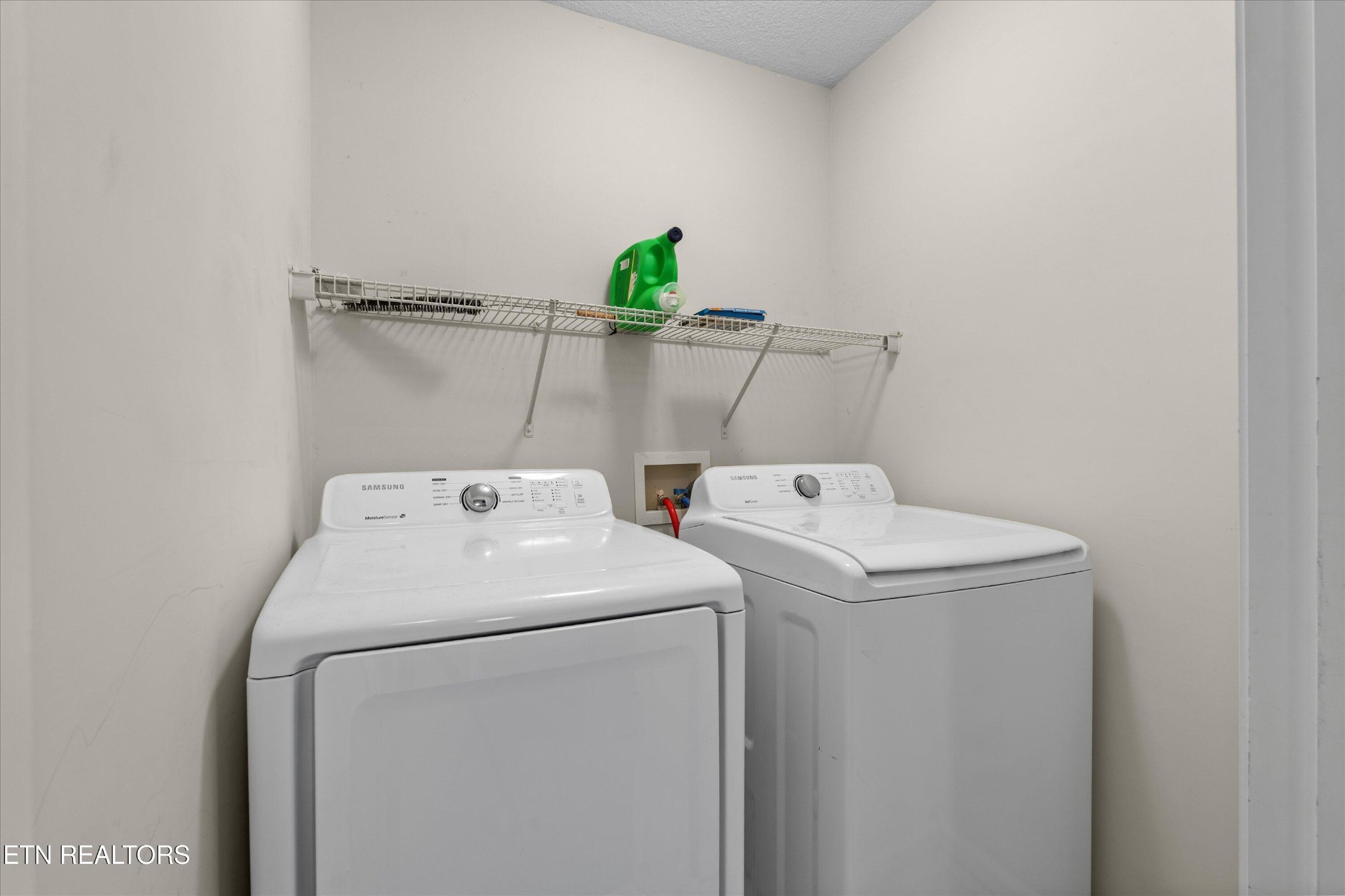 151 Huntington Lane Heiskell, TN 37754 - Photo 19 of 40 a utility room with dryer and washer