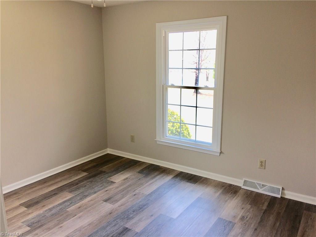 4532 Walpole Road High Point, NC 27265 - Photo 9 of 15