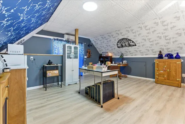 $575,000 | 448 Lowell Town Road, Wiscasset, ME 04578