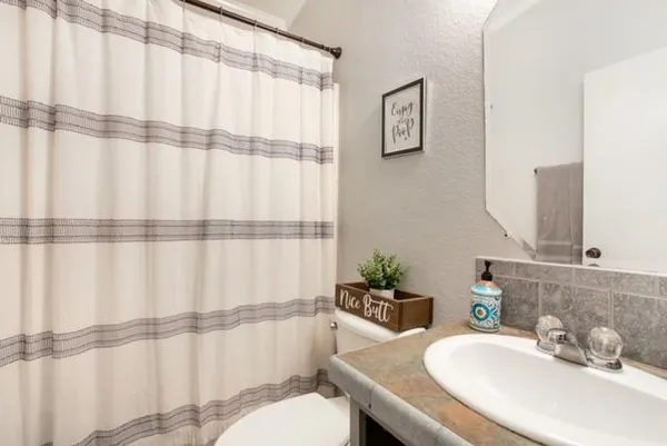 $5,888 | 1019 Center Street, Arabi, LA 70032