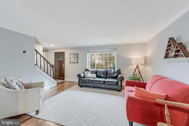 $3,700 | 12918 Framingham Court, Herndon, VA 20171