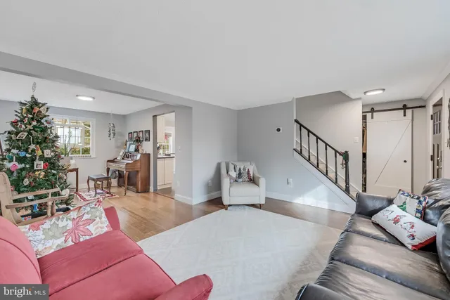 $3,700 | 12918 Framingham Court, Herndon, VA 20171