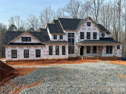 $2,100,000 | 1064 Ventosa Drive, Denver, NC 28037