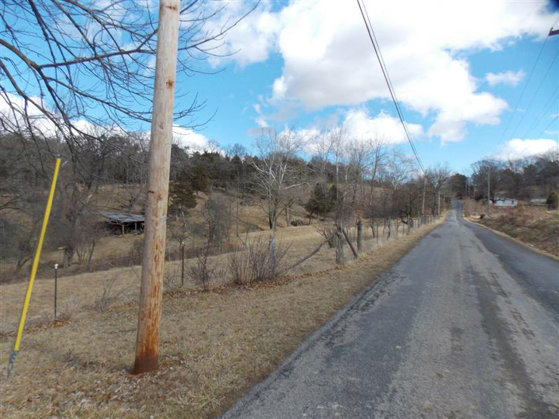 4332 Country Club Road Troutville, VA 24175 - Photo 4 of 10 Road