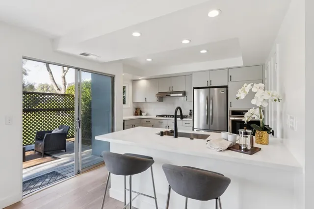 $919,000 | 93 Caribe Isle, Novato, CA 94949