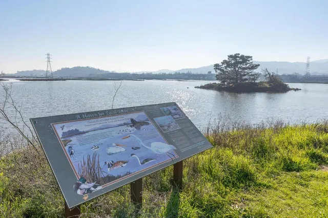 $919,000 | 93 Caribe Isle, Novato, CA 94949