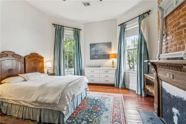 $1,895,000 | 2817 Chestnut Street, New Orleans, LA 70115
