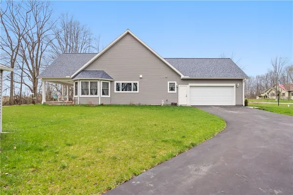 $749,900 | 6568 Florence Lane, Livonia, NY 14487