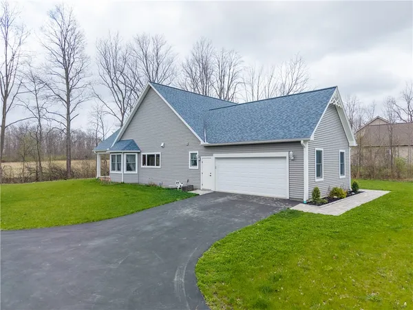 $749,900 | 6568 Florence Lane, Livonia, NY 14487