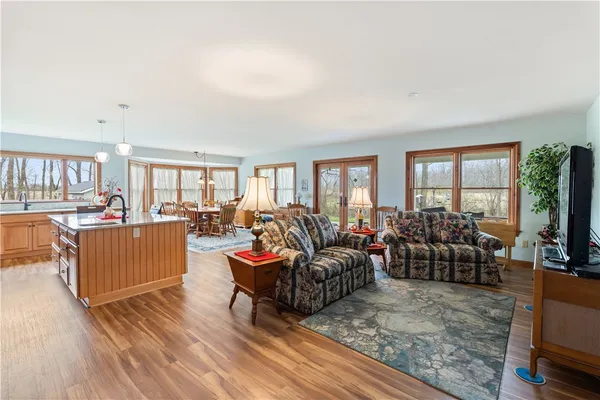 $749,900 | 6568 Florence Lane, Livonia, NY 14487