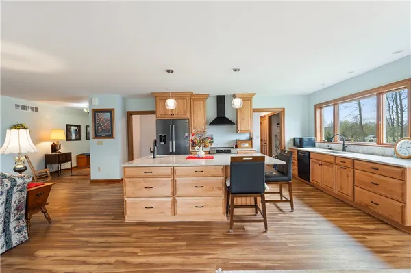 $749,900 | 6568 Florence Lane, Livonia, NY 14487