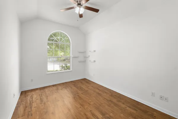 $350,000 | 1105 Woodview Drive, Leander, TX 78641