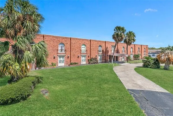 $82,000 | 6901 Veterans Boulevard, Unit 27, Metairie, LA 70003