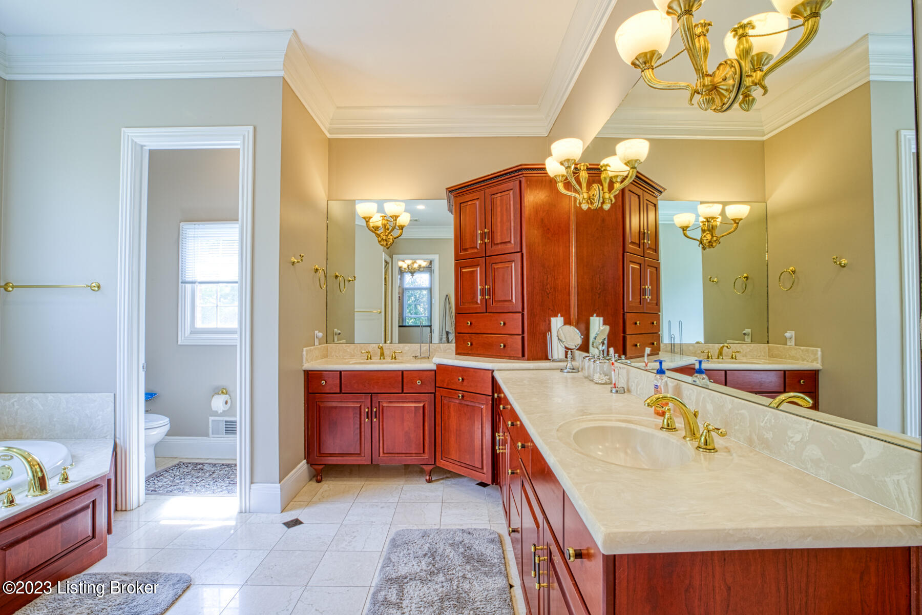 3308 Overlook Ridge Road Prospect, KY 40059 - Photo 17 of 53 primary bathroom