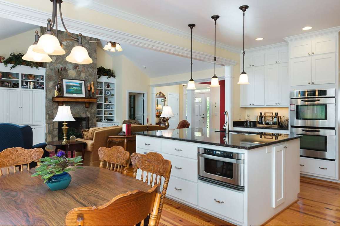 114 Snug Harbor Road Seneca, SC 29678 - Photo 4 of 36 Gallery Image 4