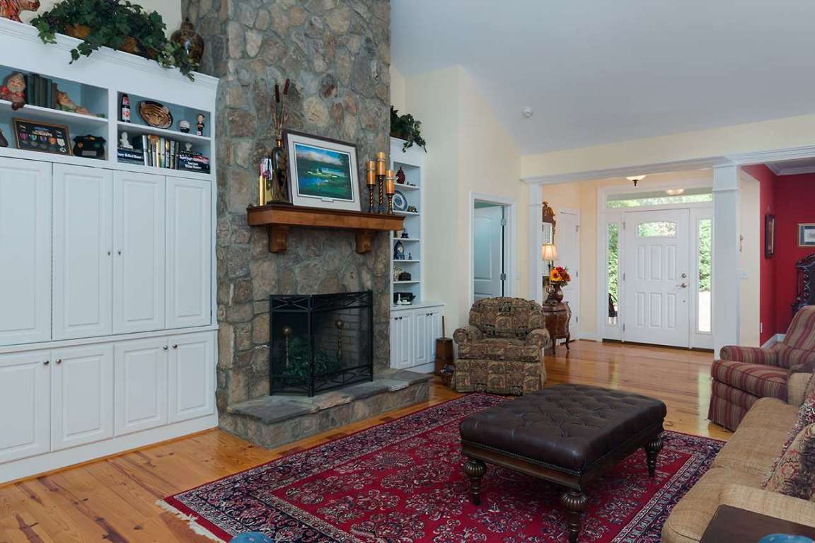 114 Snug Harbor Road Seneca, SC 29678 - Photo 6 of 36 Gallery Image 6