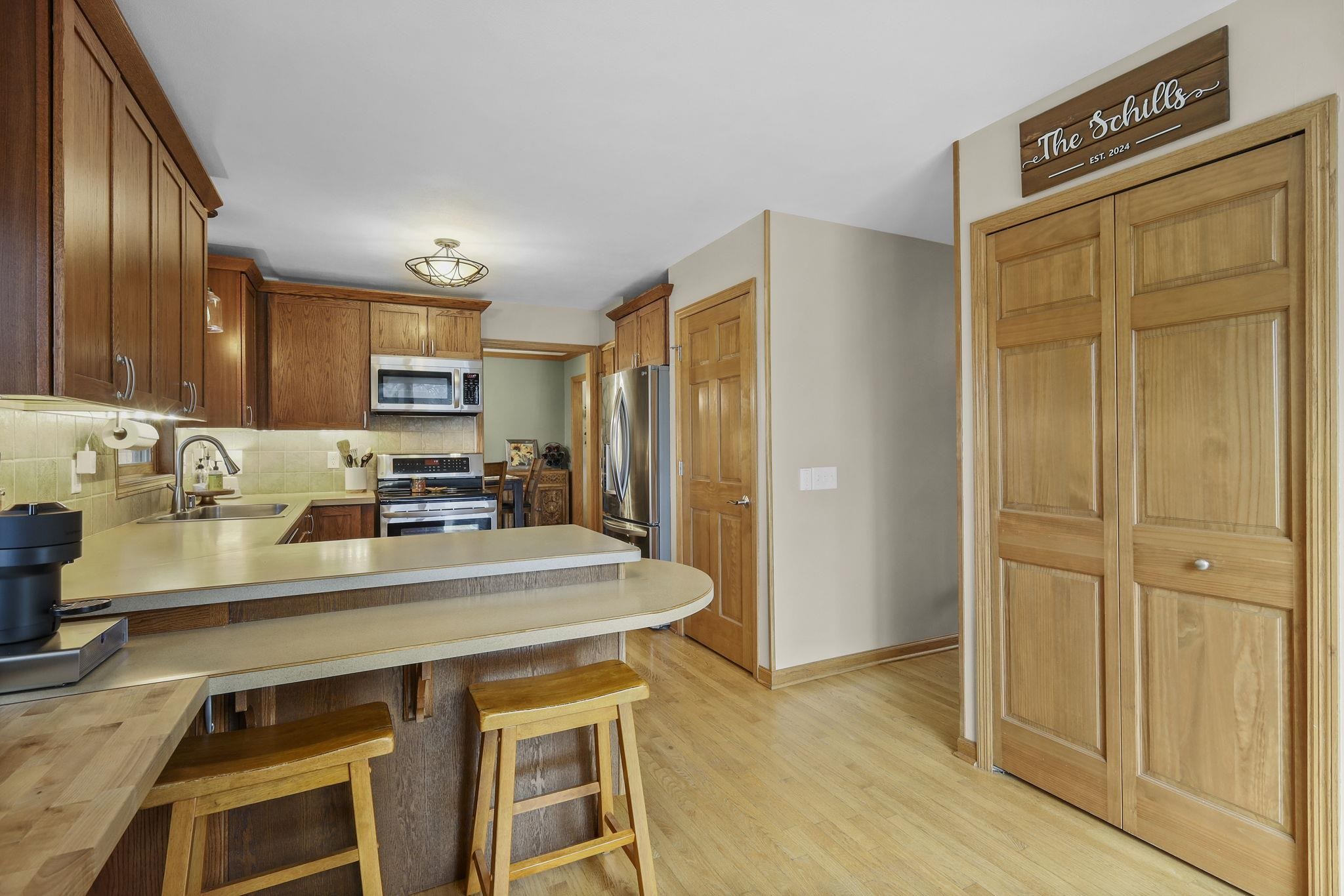 938 Johnson Street Oregon, WI 53575 - Photo 13 of 50